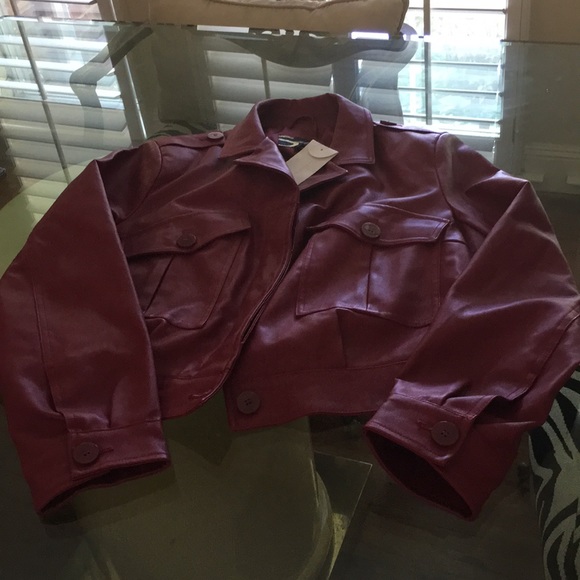 Serena Wiilliams  red plum leather 🧥 - Picture 6 of 8